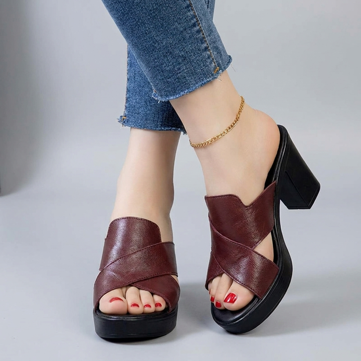 Darcy | Elegant Ortodontiske Sandaler